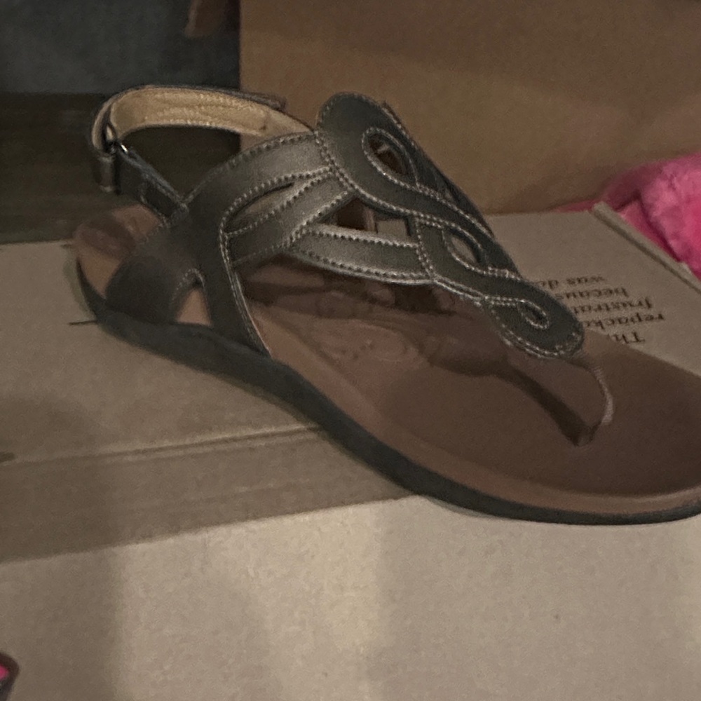 Rockport Bronze Metallic T-Strap Sandals